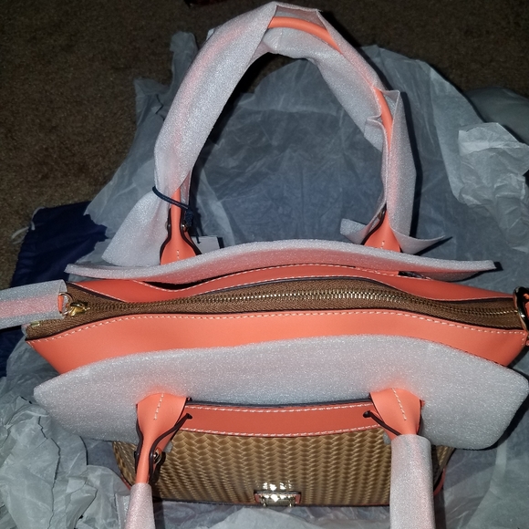 Dooney & Bourke Beacon Woven Domed Satchel/wallet - Picture 3 of 8